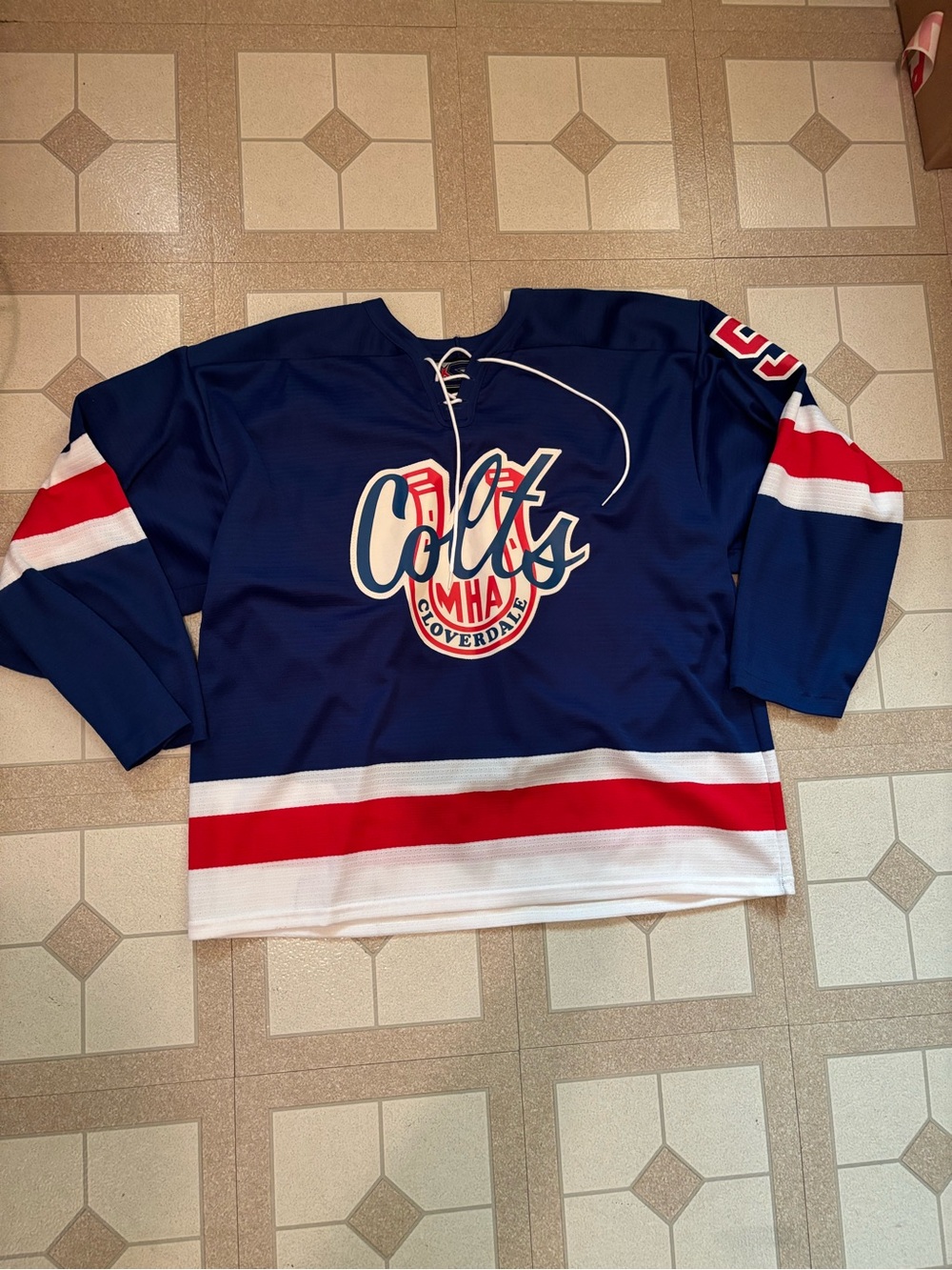 Colts MHA Cloverdale Minor Hockey Jersey - Navy, Red, White